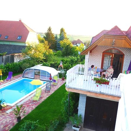 Joker Villa Apartmanhaus Heviz Exterior foto