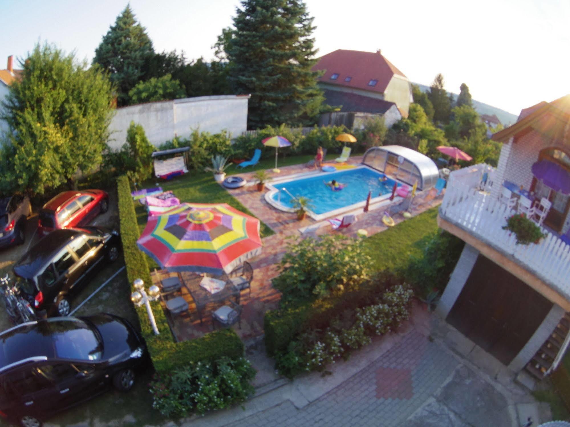 Joker Villa Apartmanhaus Heviz Exterior foto